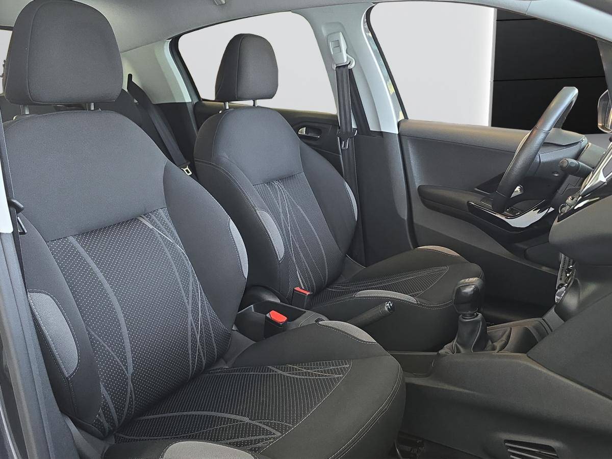 peugeot-208-2014-gasolina-1199cc