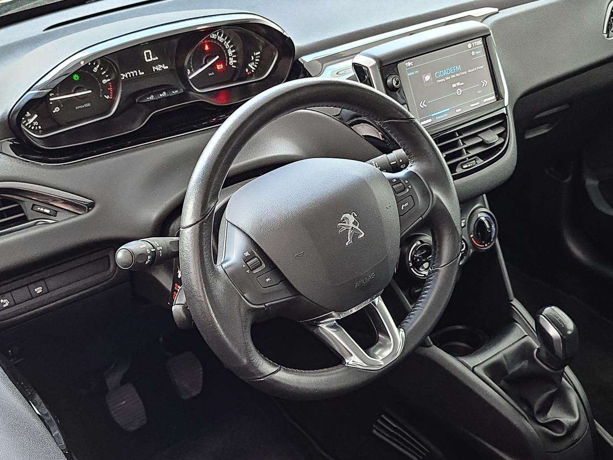peugeot-208-2018-gasolina-1199cc