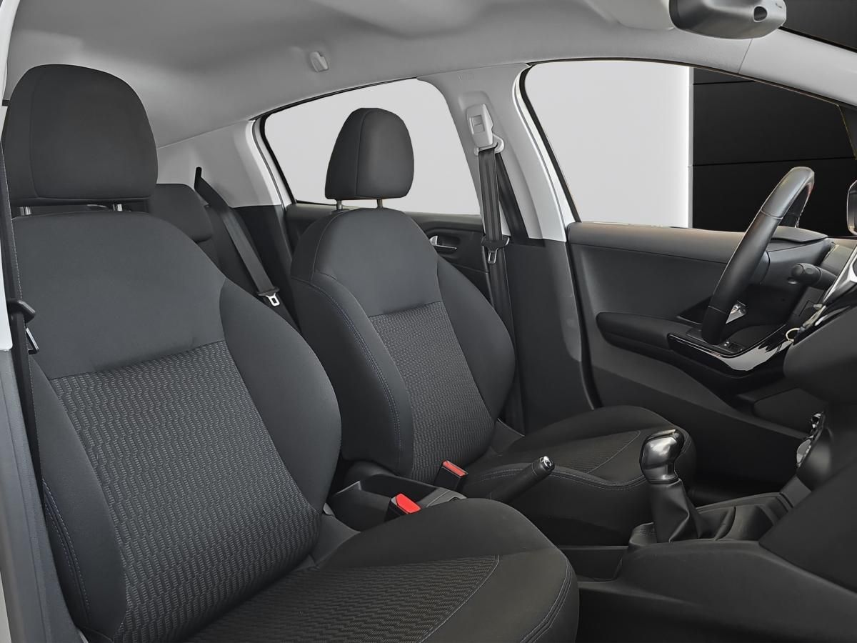 peugeot-208-2018-gasolina-1199cc