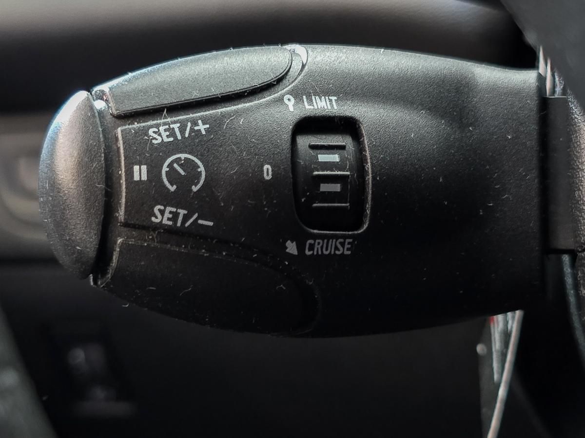 peugeot-208-2018-gasolina-1199cc