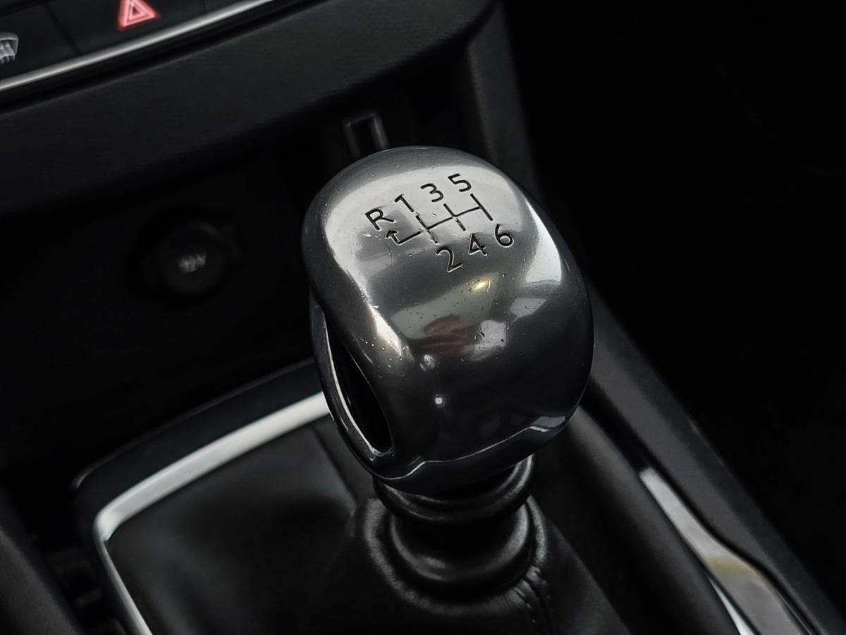 peugeot-308-sw-2015-diesel-1560cc