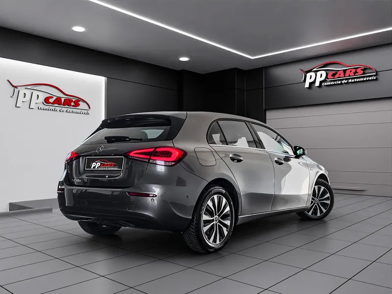 mercedes-benz-classe-a-2021-hibrido-a-gasolina-1332cc