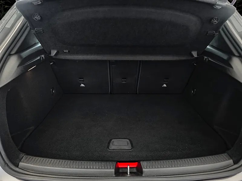 mercedes-benz-classe-a-2021-hibrido-a-gasolina-1332cc