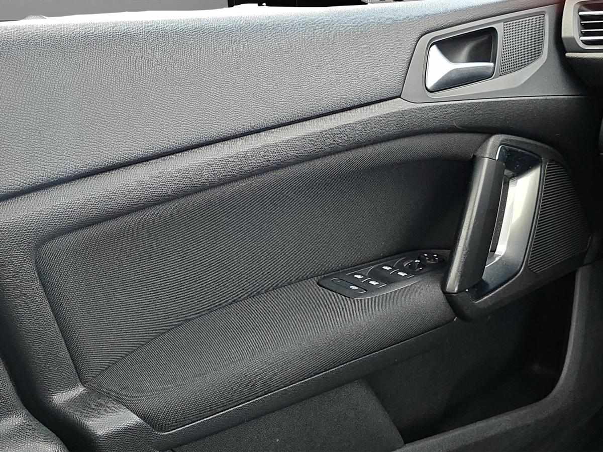 peugeot-308-sw-2015-diesel-1560cc