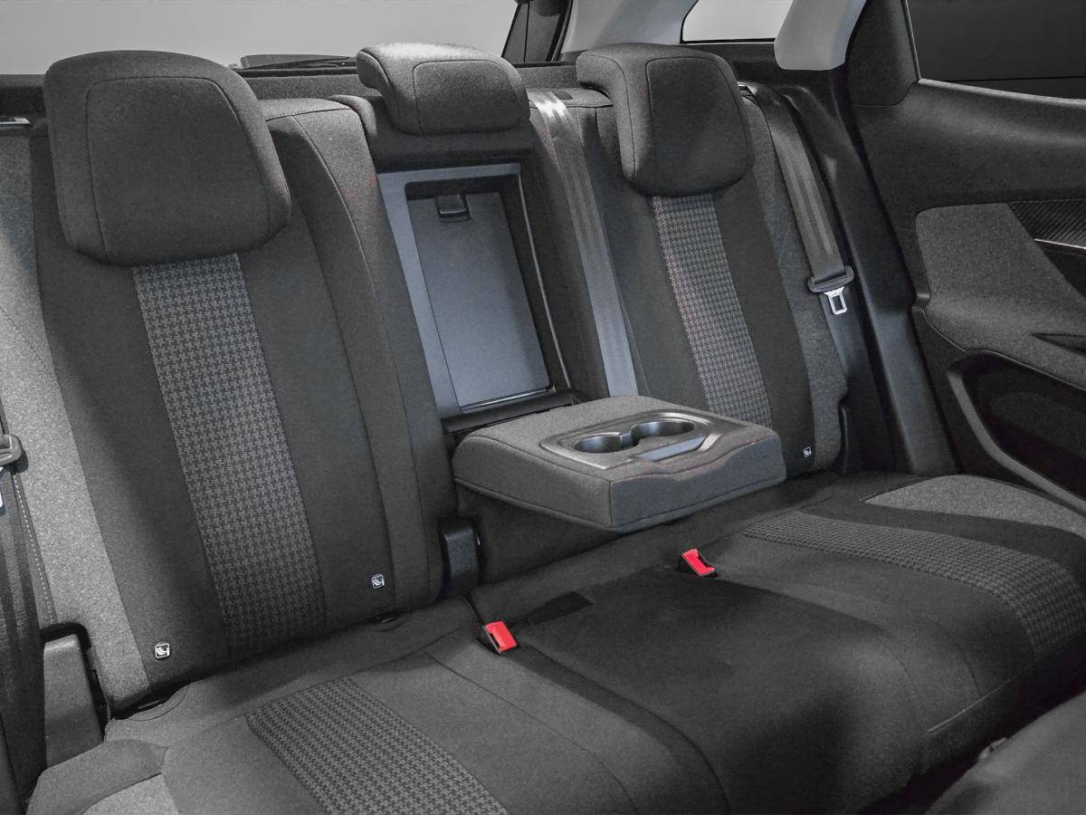peugeot-3008-2019-diesel-1499cc