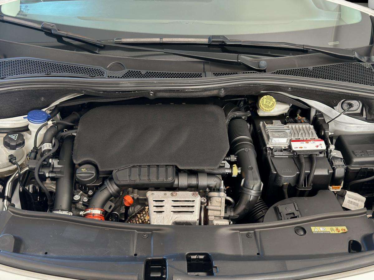 peugeot-2008-2016-gasolina-1199cc