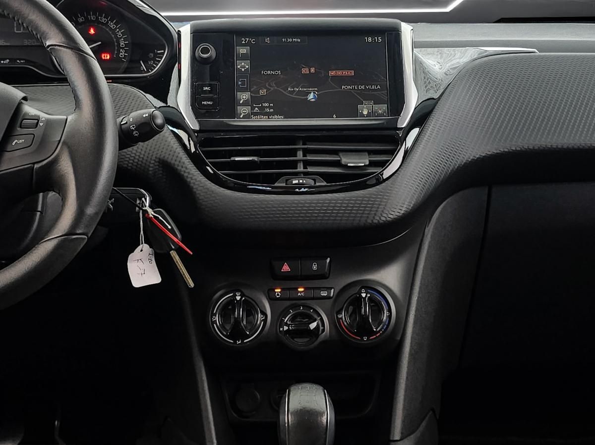 peugeot-208-2016-gasolina-1199cc