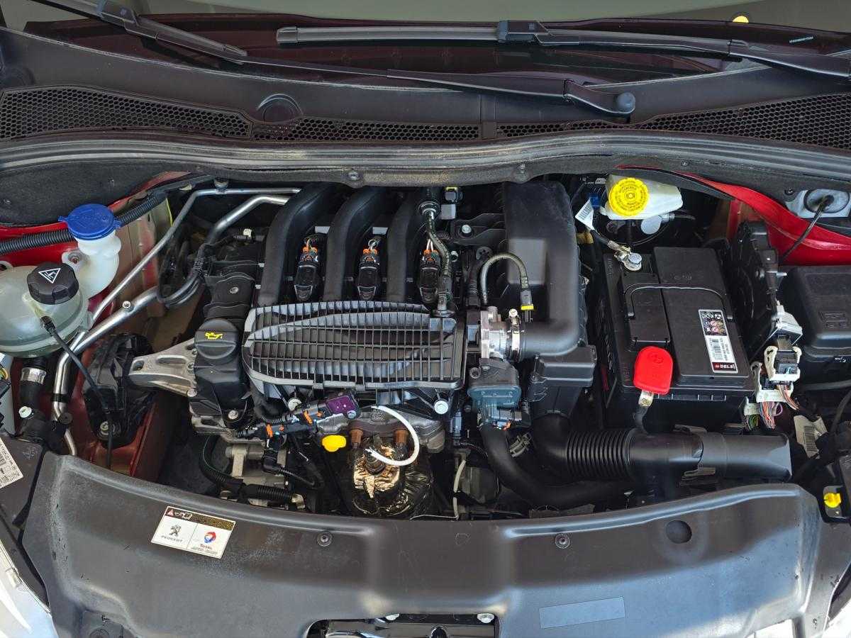 peugeot-208-2016-gasolina-1199cc
