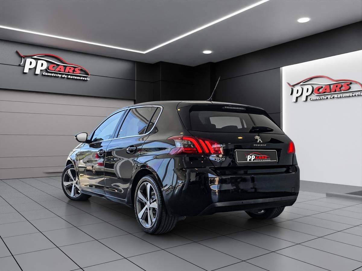peugeot-308-2017-gasolina-1199cc