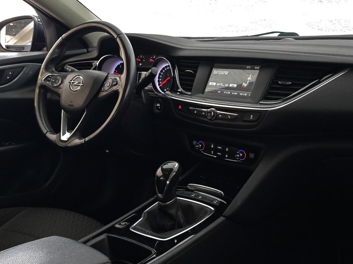 opel-insignia-sports-tourer-2019-diesel-1598cc