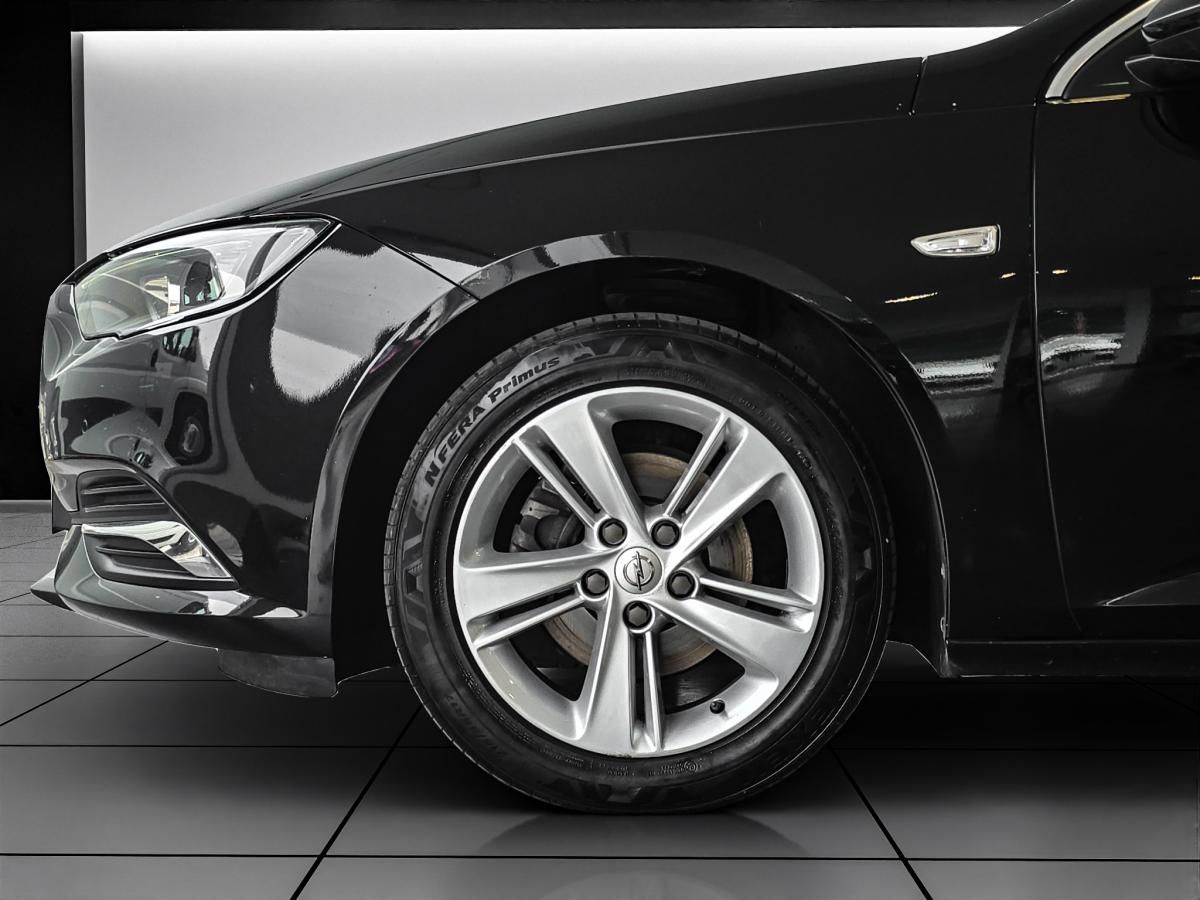opel-insignia-sports-tourer-2019-diesel-1598cc