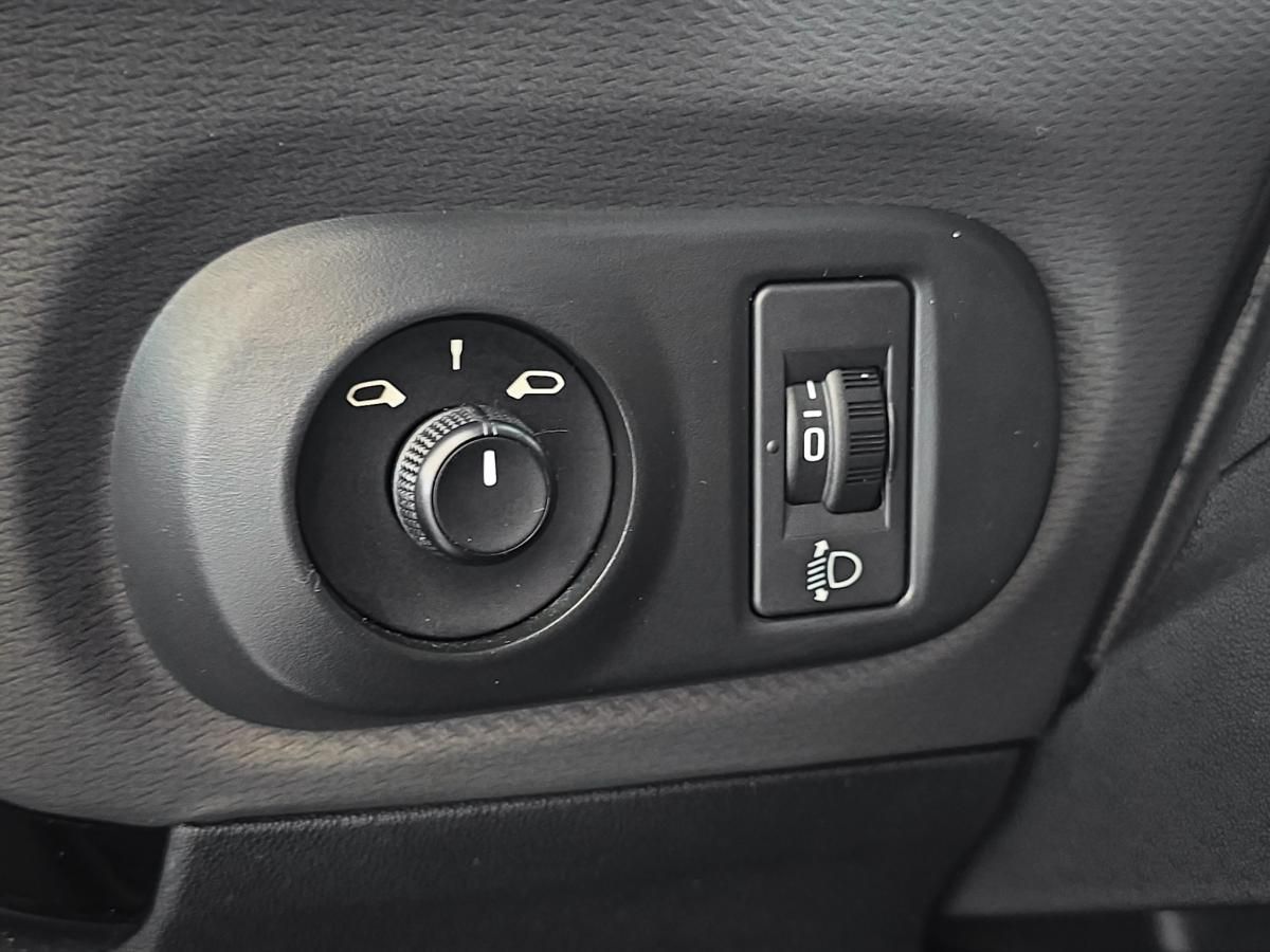 citroen-c4-cactus-2016-diesel-1560cc