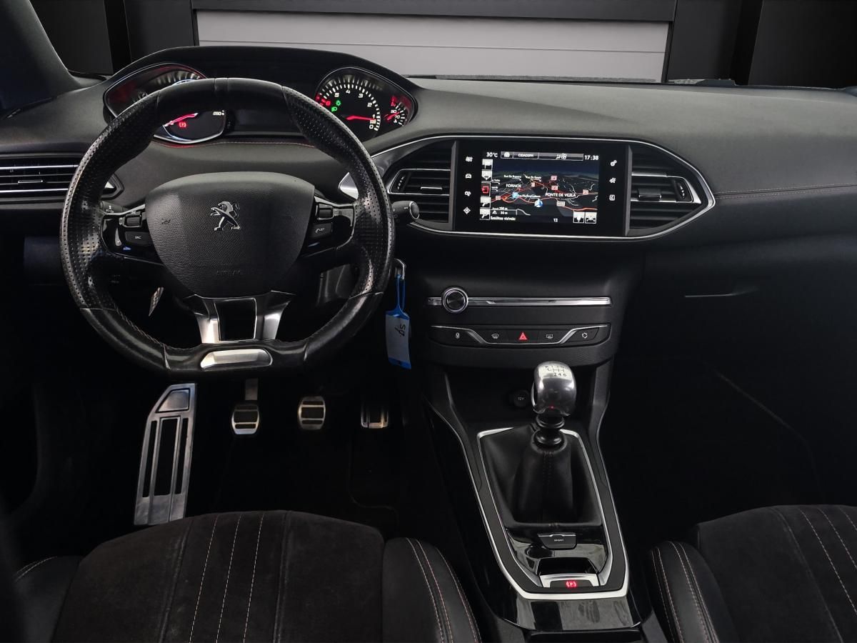 peugeot-308-2015-gasolina-1199cc