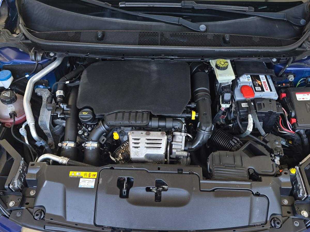 peugeot-308-2015-gasolina-1199cc