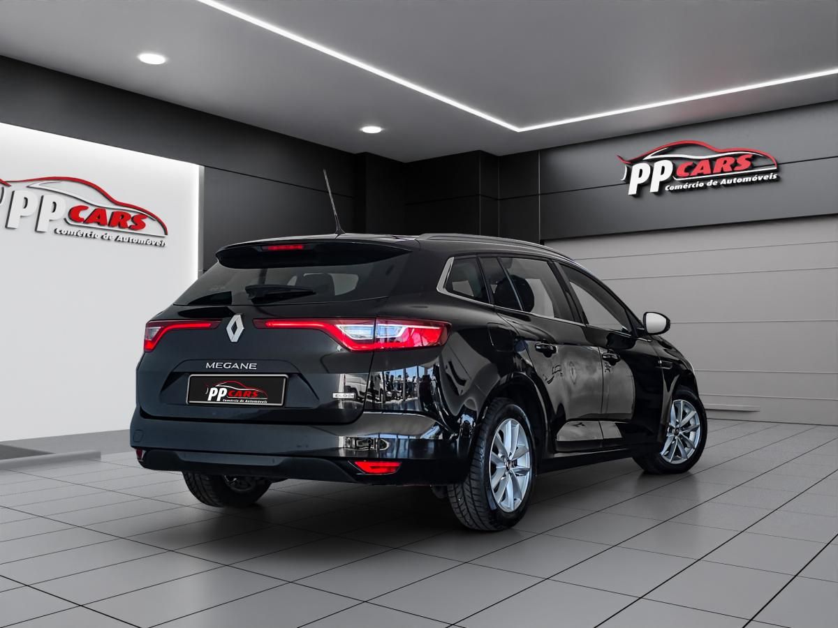 renault-megane-sport-tourer-2017-diesel-1461cc