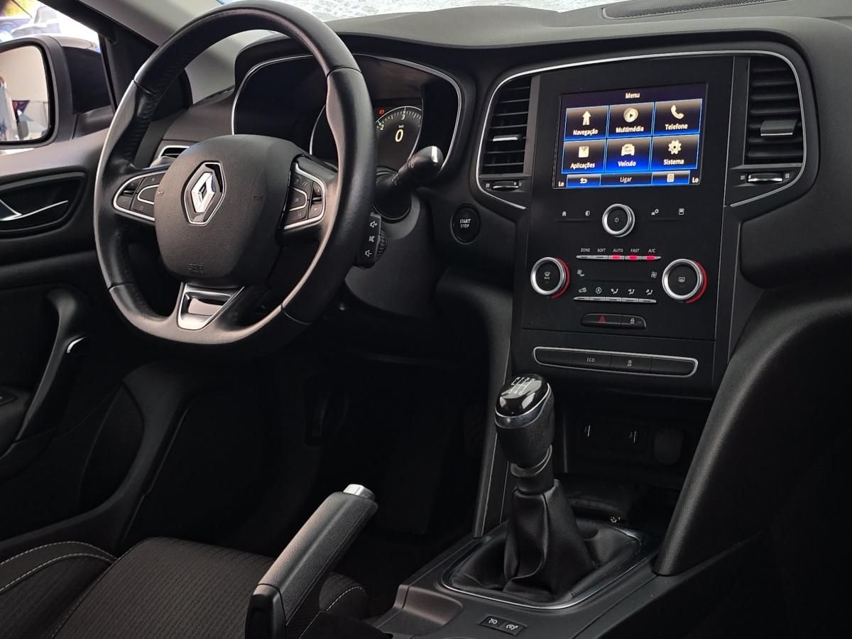 renault-megane-sport-tourer-2017-diesel-1461cc