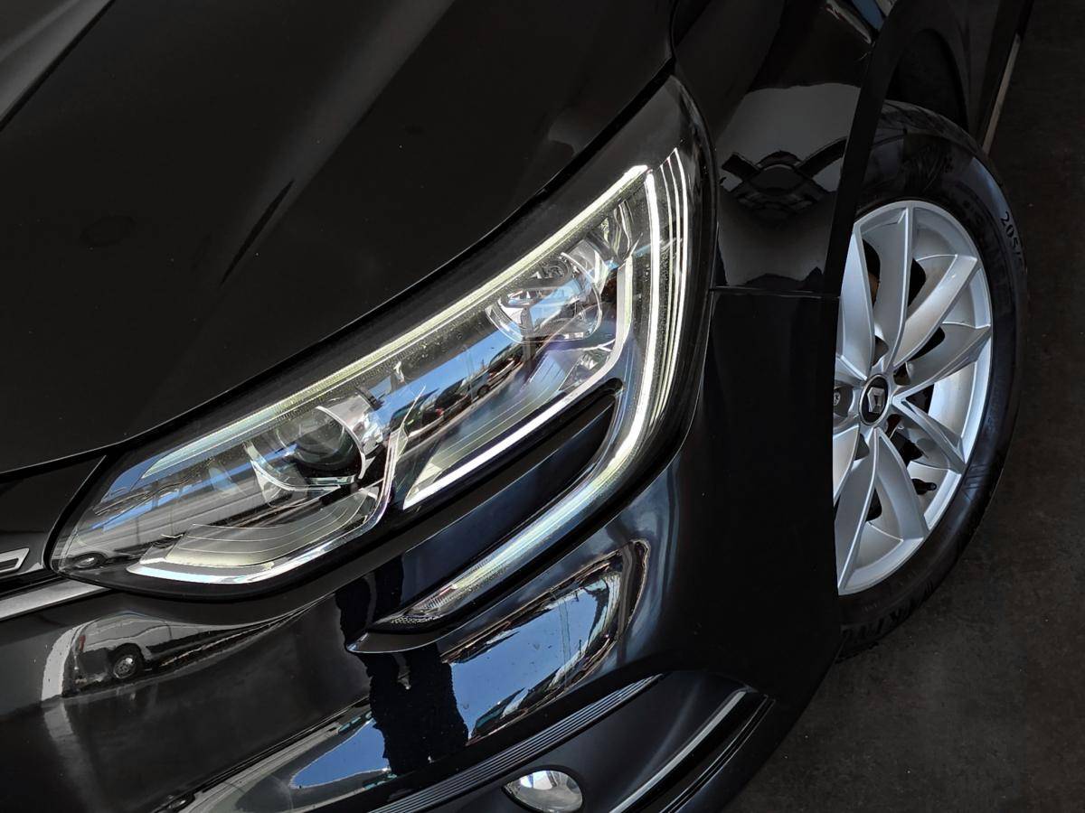 renault-megane-sport-tourer-2017-diesel-1461cc