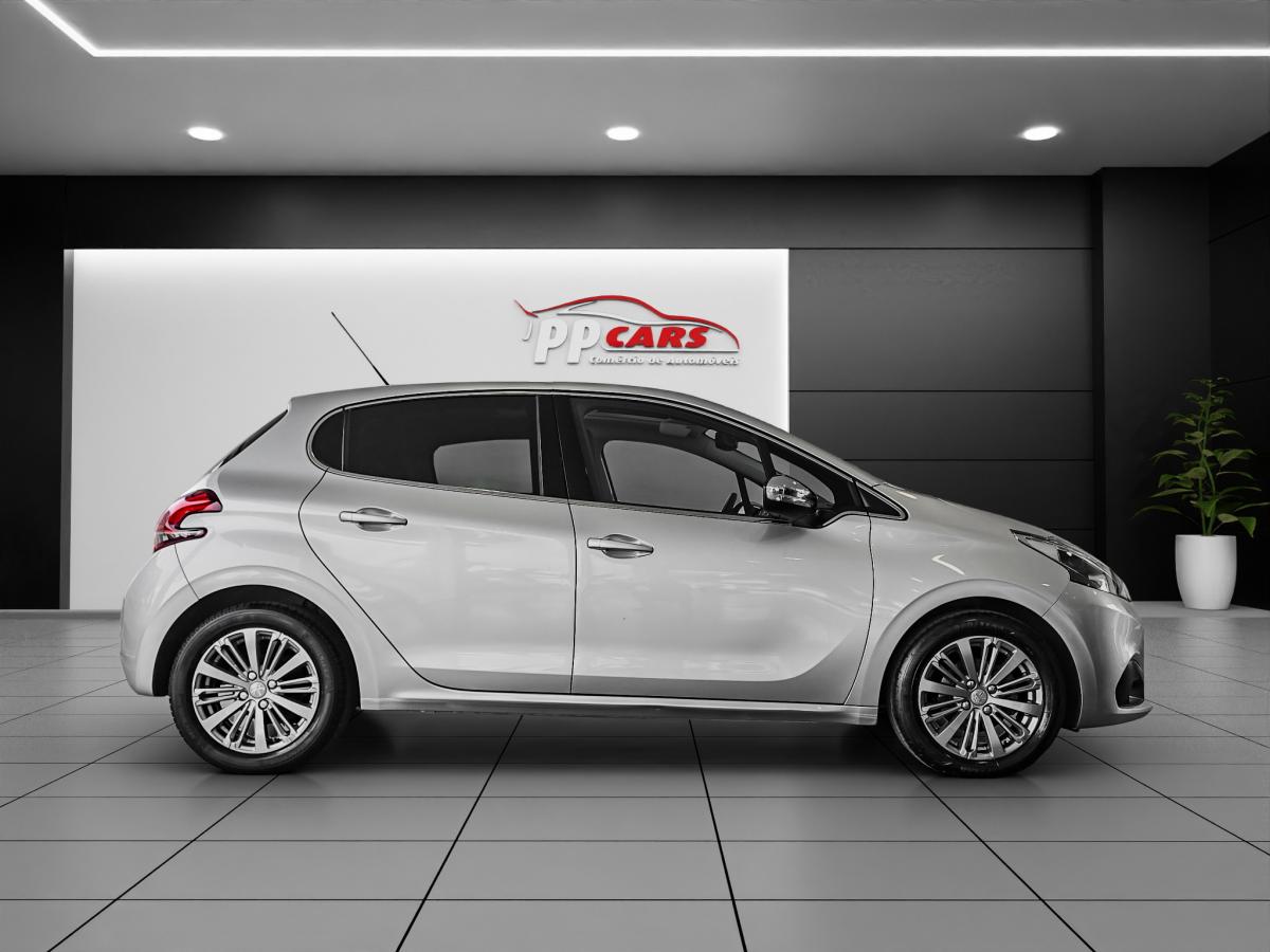 peugeot-208-2016-gasolina-1199cc