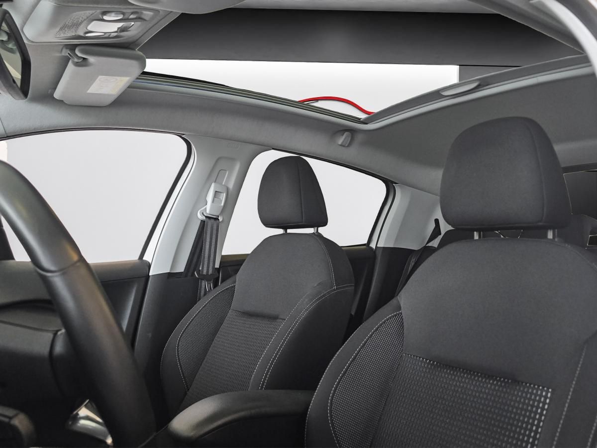peugeot-208-2016-gasolina-1199cc