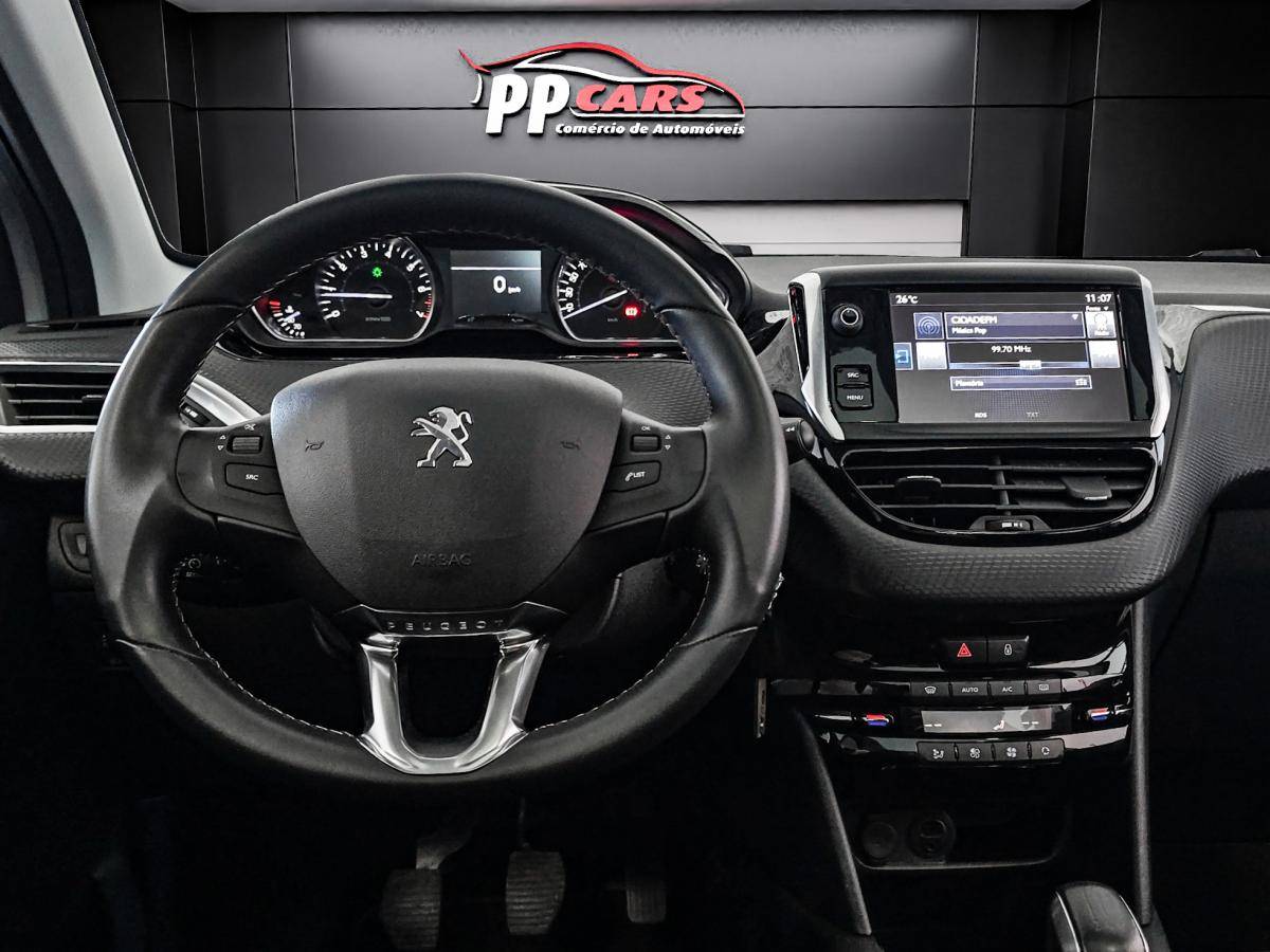 peugeot-208-2016-gasolina-1199cc