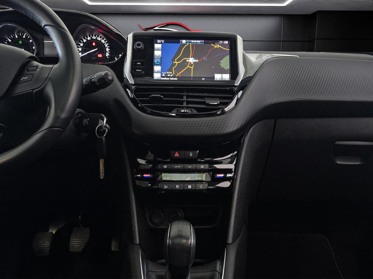 peugeot-208-2016-gasolina-1199cc