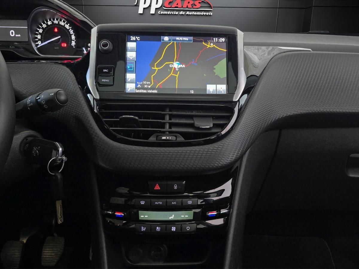 peugeot-208-2016-gasolina-1199cc