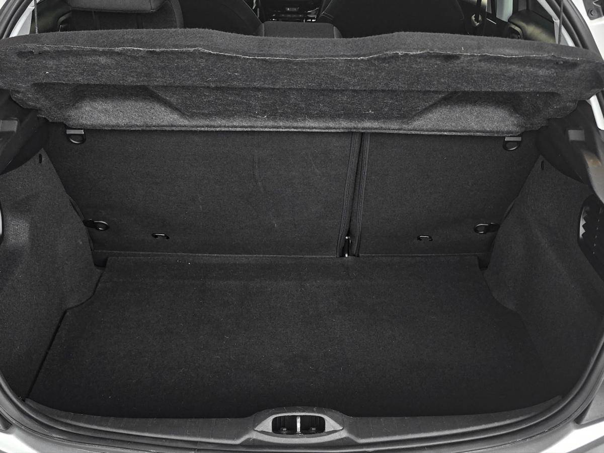 peugeot-208-2016-gasolina-1199cc
