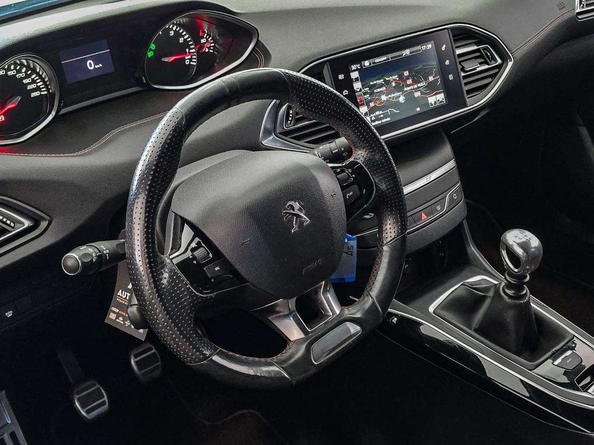 peugeot-308-2015-gasolina-1199cc