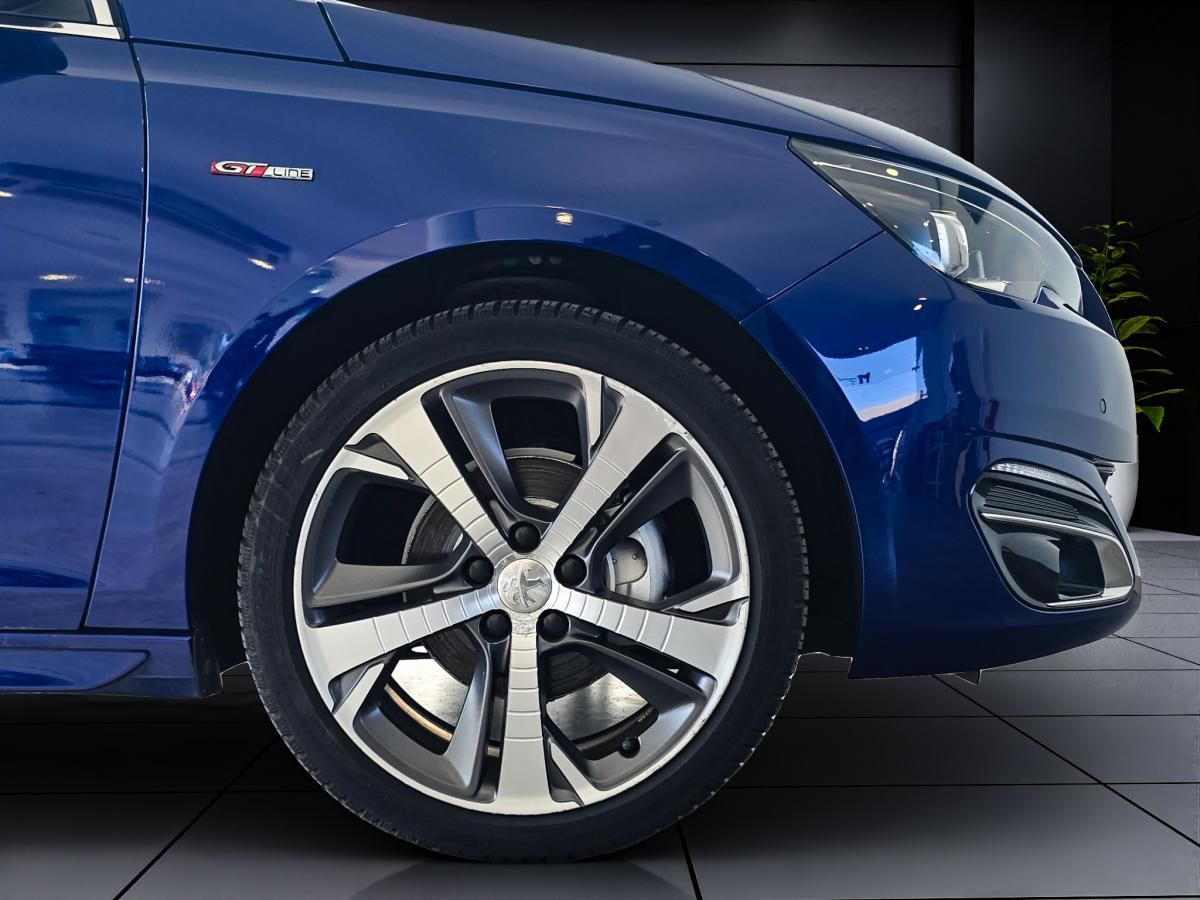 peugeot-308-2015-gasolina-1199cc