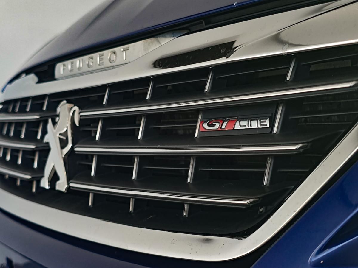 peugeot-308-2015-gasolina-1199cc