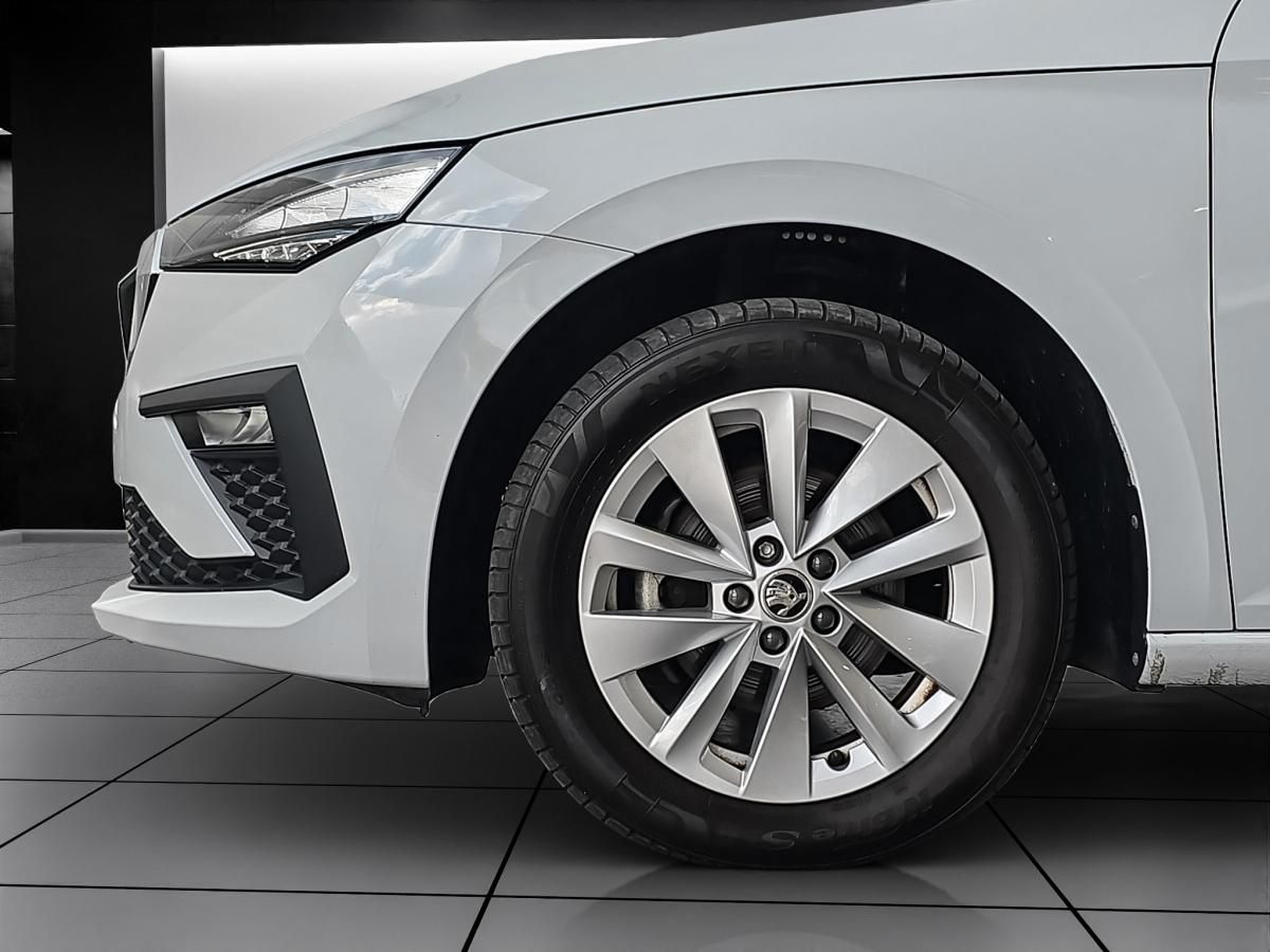 skoda-scala-2024-gasolina-999cc
