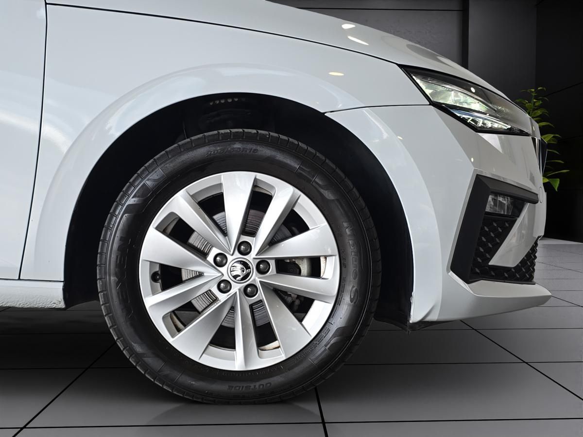 skoda-scala-2024-gasolina-999cc