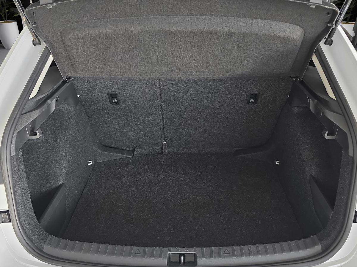 skoda-scala-2024-gasolina-999cc