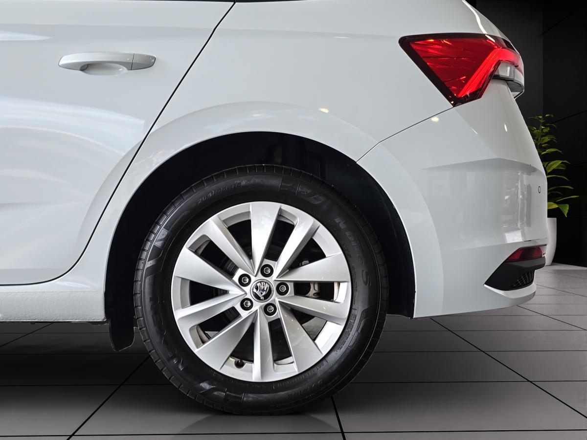 skoda-scala-2024-gasolina-999cc