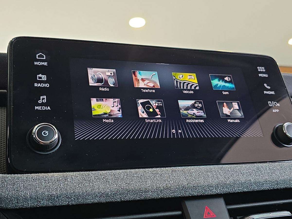 skoda-kamiq-2024-gasolina-999cc