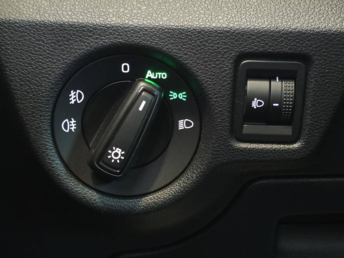 skoda-kamiq-2024-gasolina-999cc