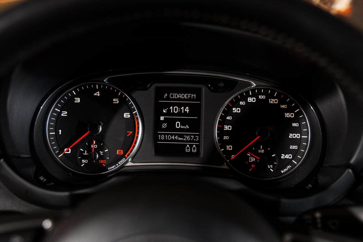 audi-a1-2011-gasolina-1197cc