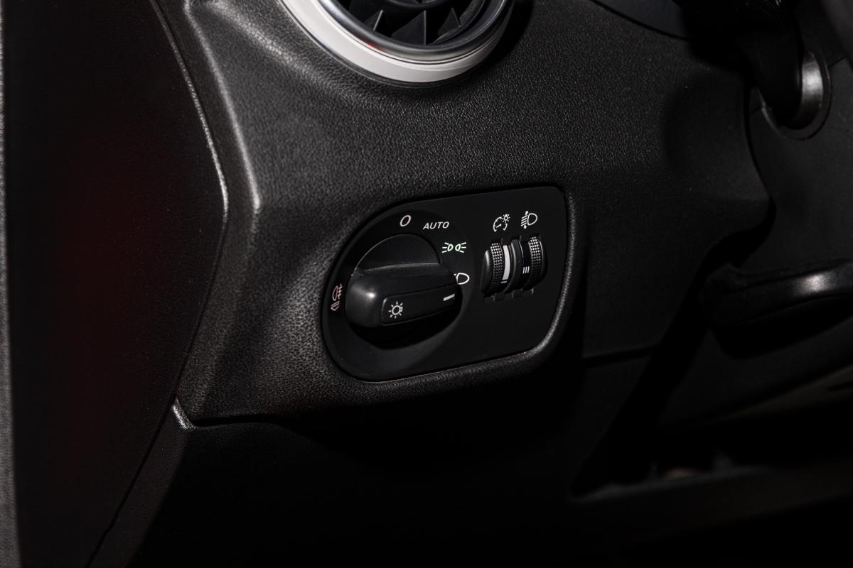 audi-a1-2011-gasolina-1197cc