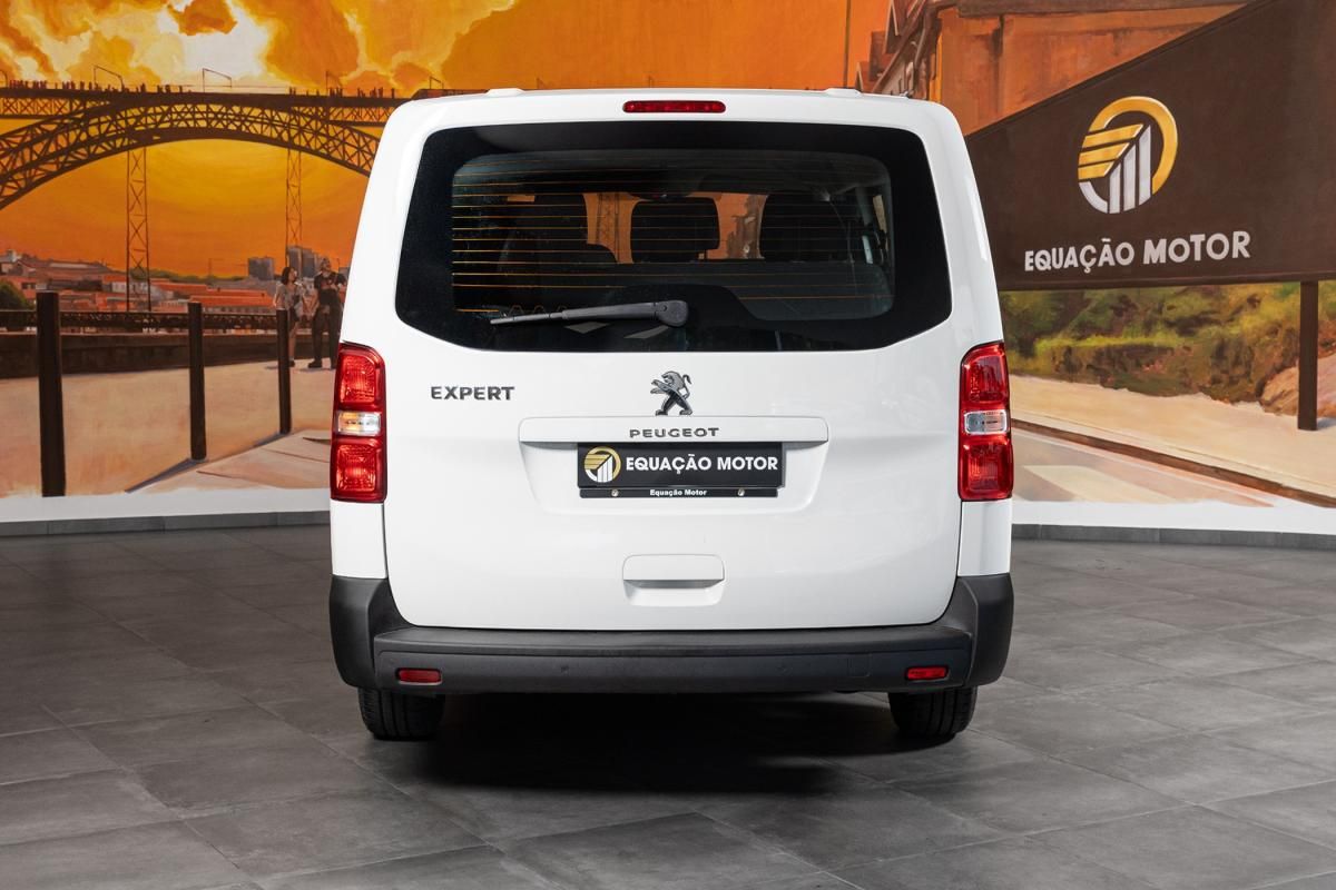 peugeot-traveller-2021-diesel-1499cc