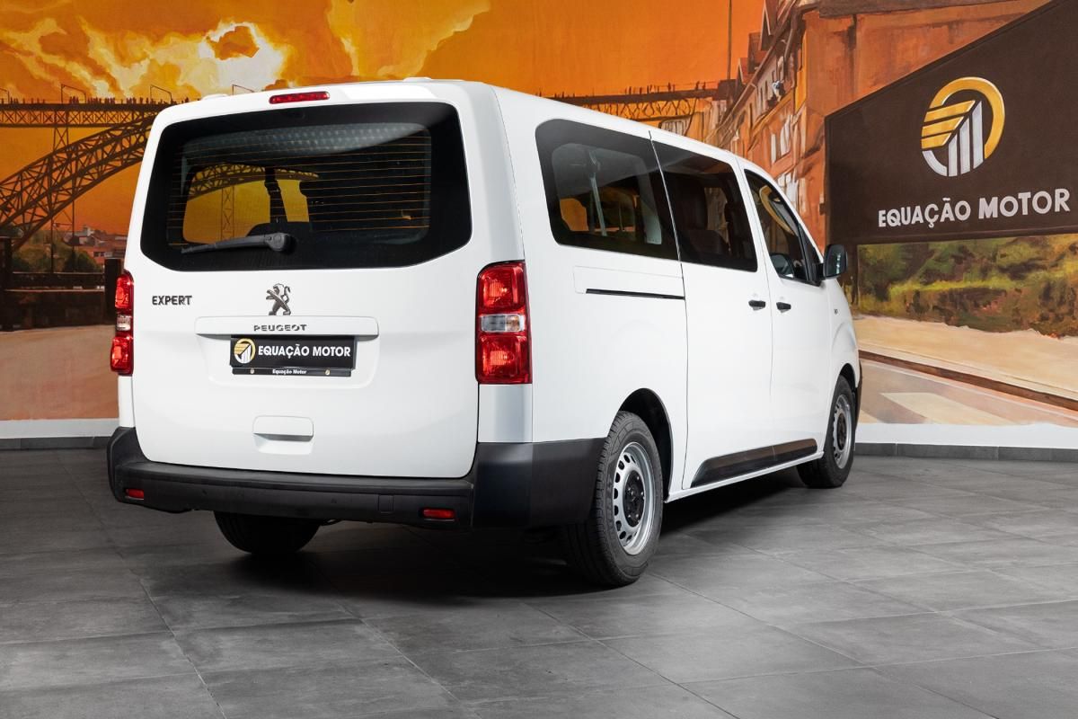 peugeot-traveller-2021-diesel-1499cc