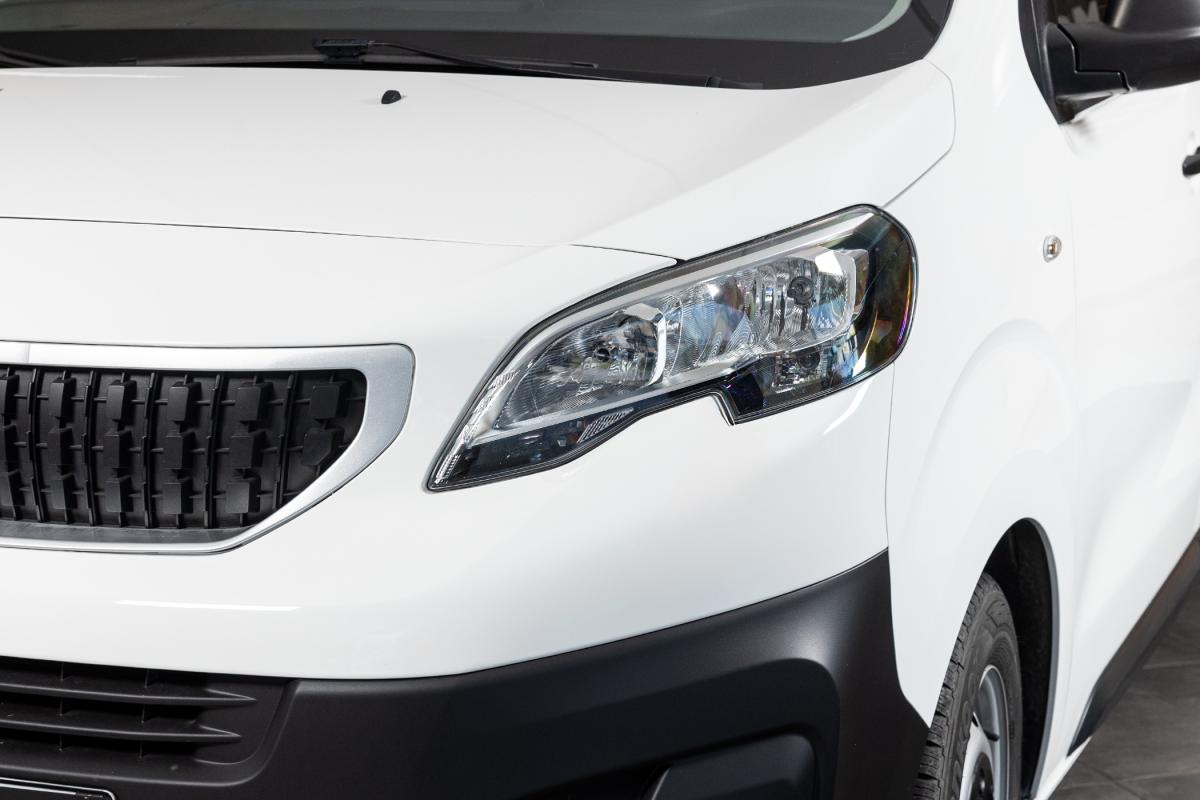 peugeot-traveller-2021-diesel-1499cc
