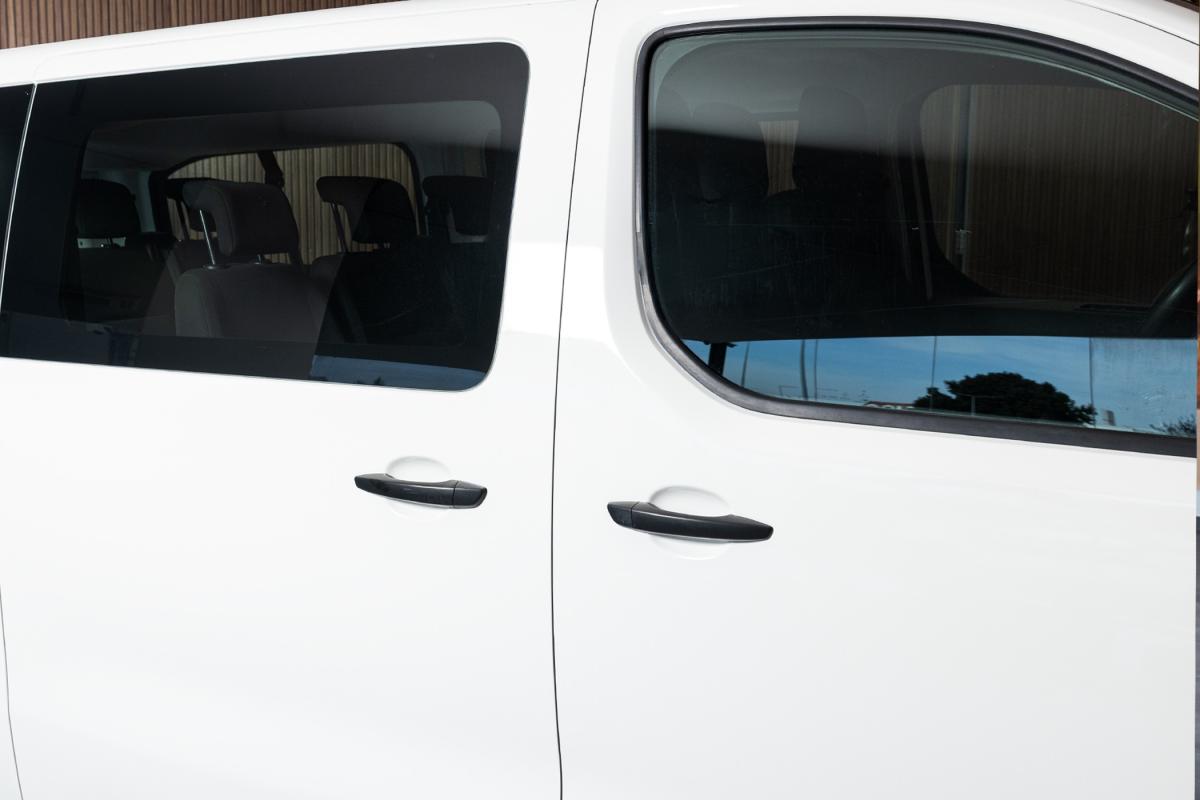 peugeot-traveller-2021-diesel-1499cc
