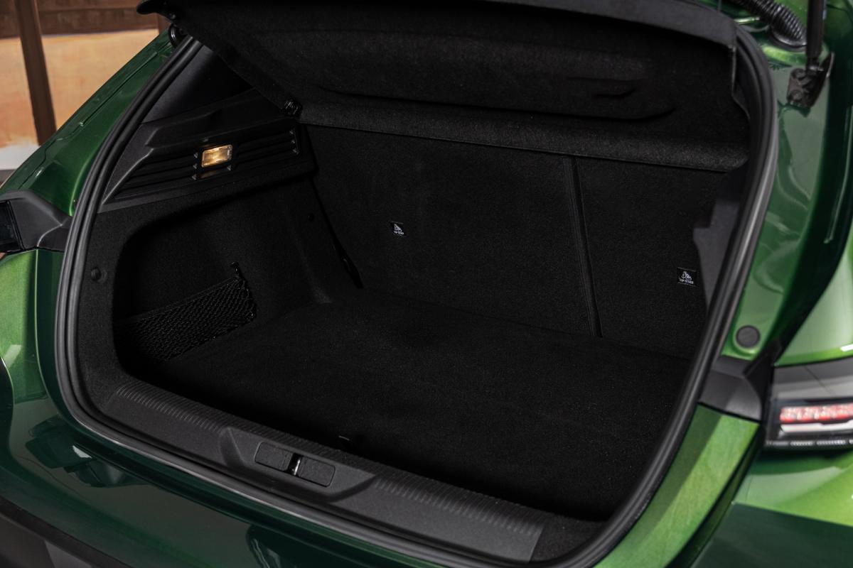 peugeot-308-2022-hibrido-a-gasolina-1598cc