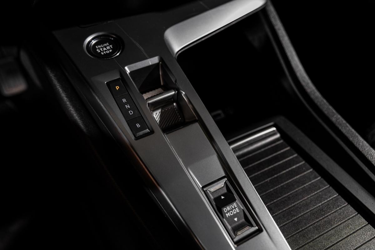 peugeot-308-2022-hibrido-a-gasolina-1598cc