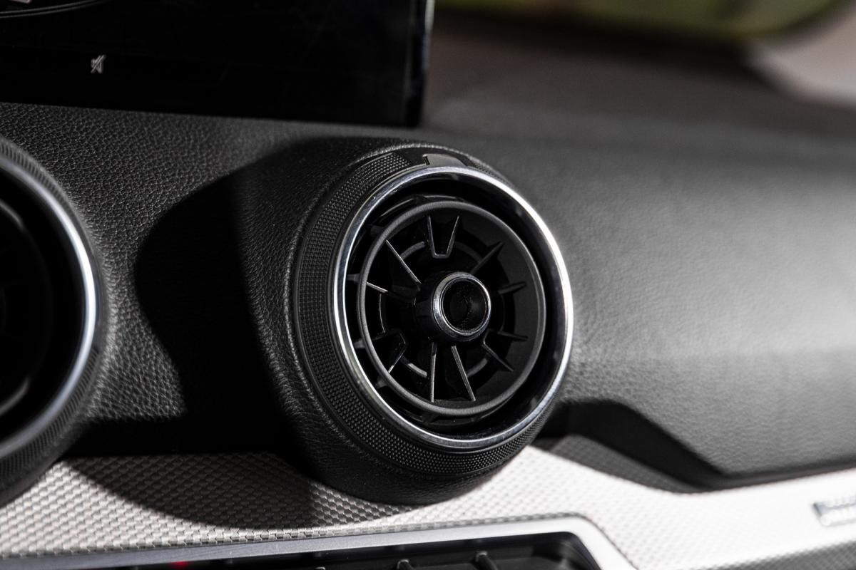 audi-q2-2023-gasolina-1498cc