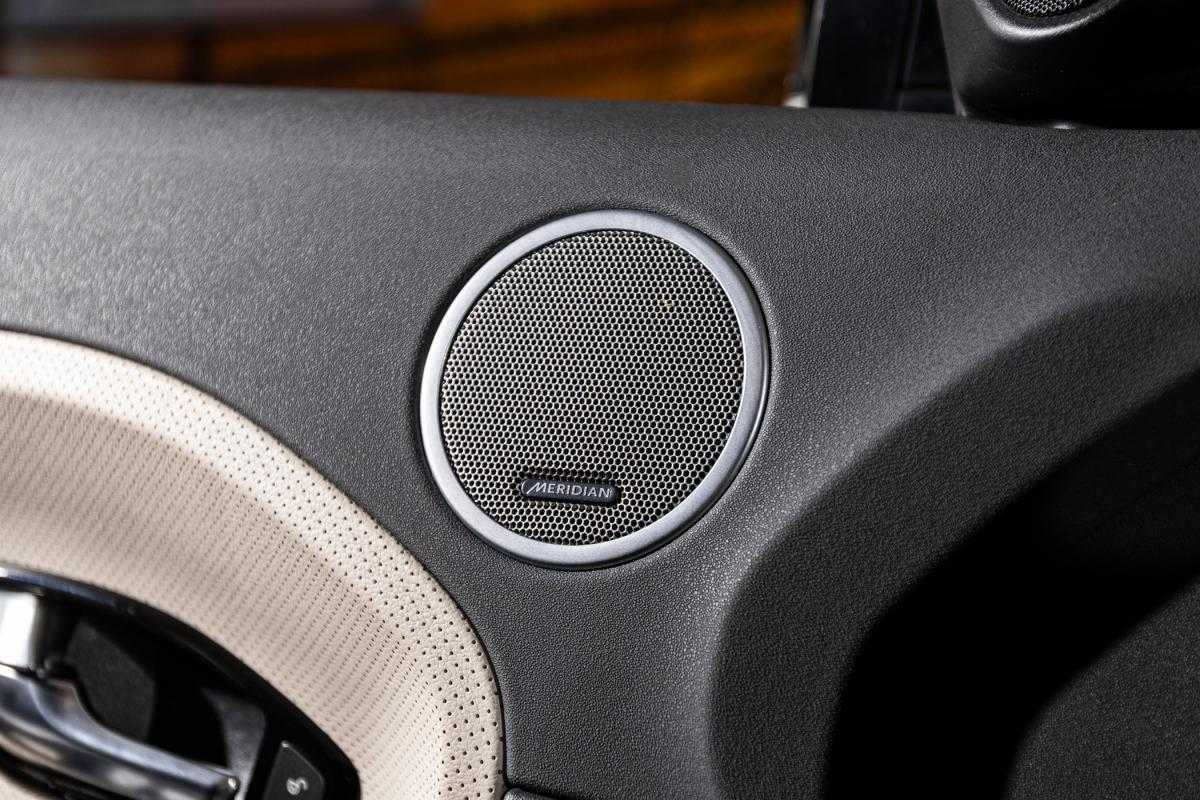 land-rover-range-rover-evoque-2012-diesel-2179cc