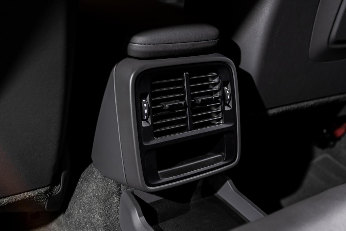 porsche-taycan-2020-eletrico-0cc