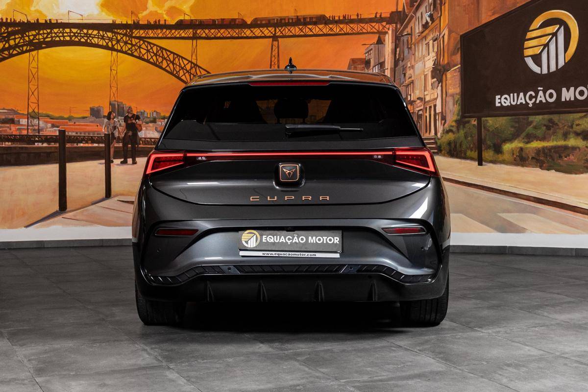 cupra-born-2024-eletrico-500cc