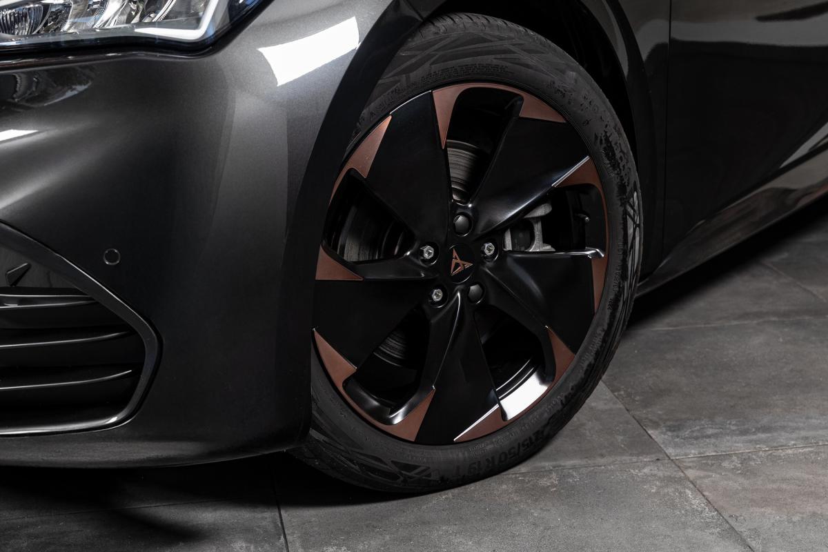 cupra-born-2024-eletrico-500cc
