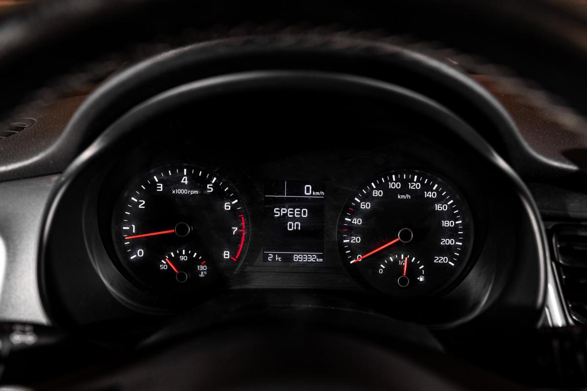 kia-stonic-2022-gasolina-1197cc